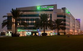 Holiday Inn Express Dubai Airport 2*